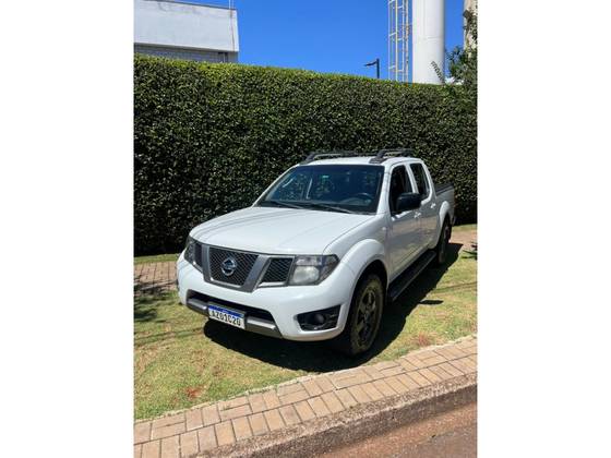 NISSAN FRONTIER 2.5 PLATINUM 4X4 CD TURBO ELETRONIC DIESEL 4P AUTOMÁTICO